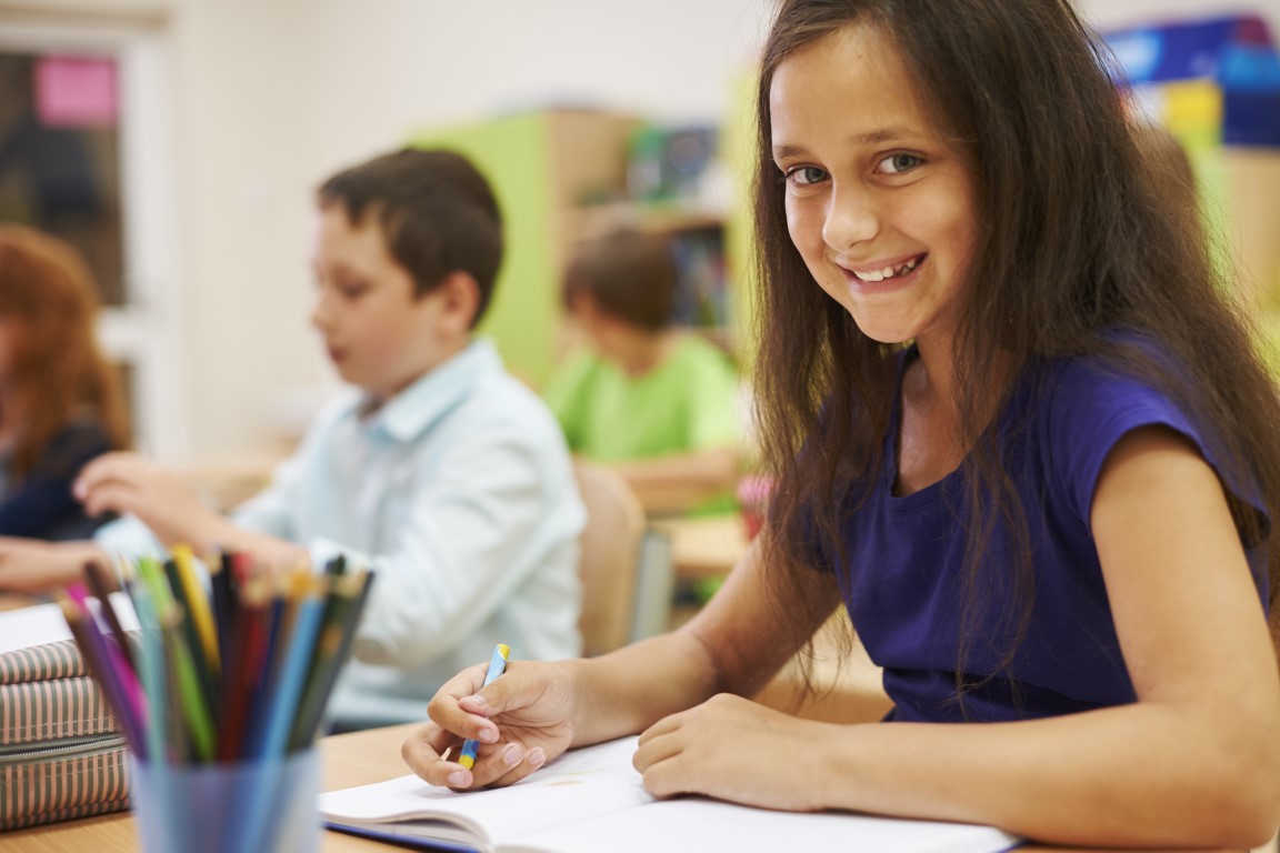 Interactive virtual classroom session with students and a teacher